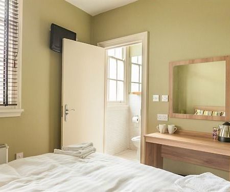 Blackburne Arms Hotel 리버풀 외부 사진